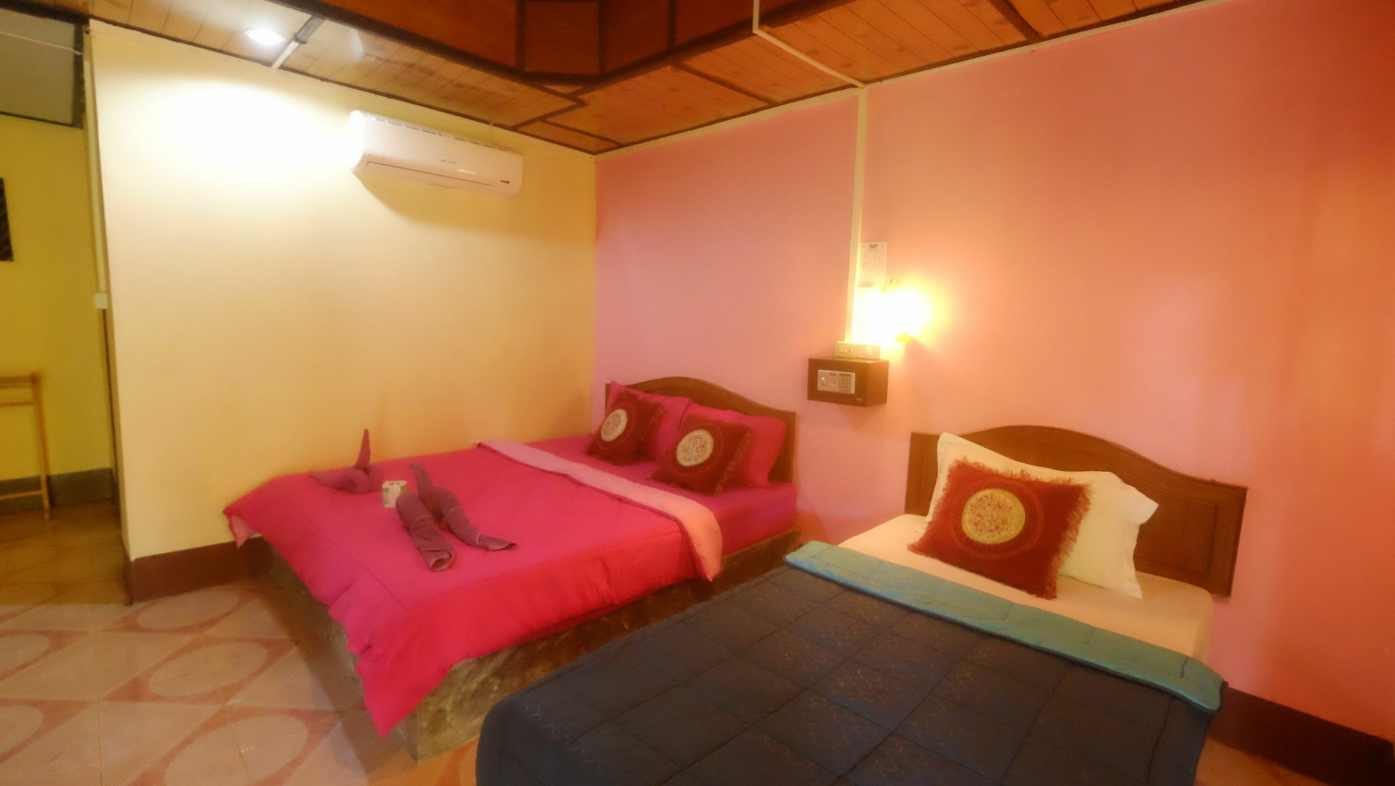Lanta Sunmoon Bungalow Ko Lanta Екстериор снимка